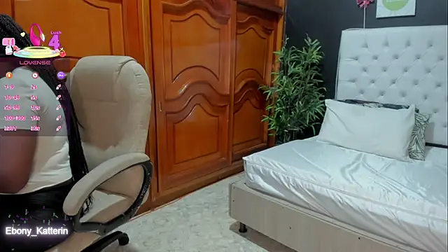 ebony katterin online show from April 2026 11:25:02 AM