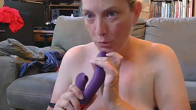 MistyMountains96 online show from June 2026 07:02:01 PM