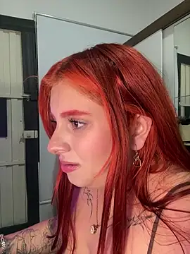 Emma Q0 online show from April 2026 10:55:01 PM