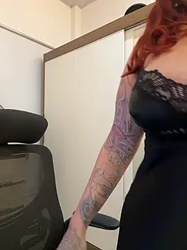 Emma Q0 online show from March 2026 12:59:01 AM