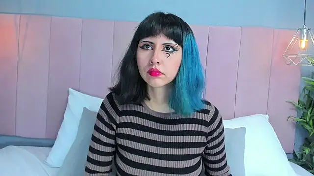 KleoLennox online show from March 2026 02:45:01 PM