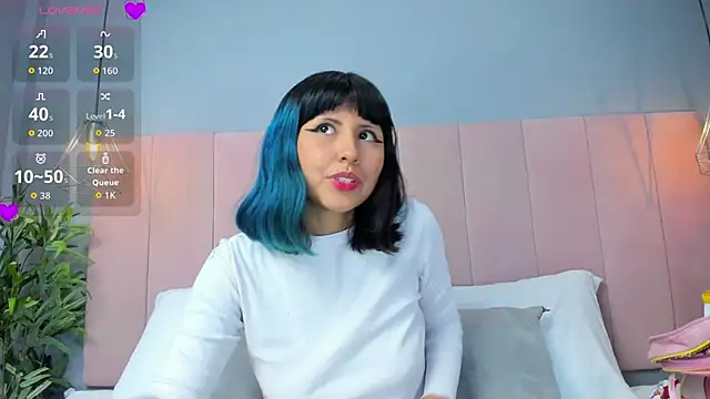 KleoLennox online show from March 2026 02:05:01 PM