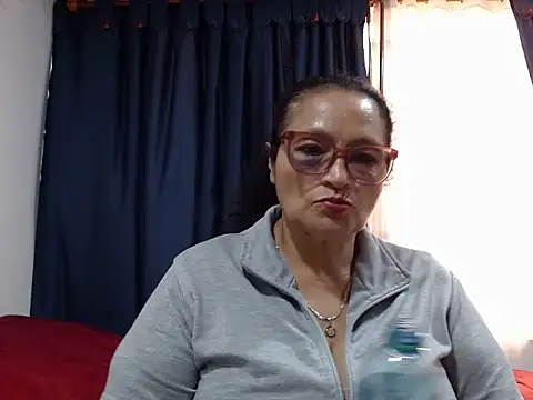 Snapshot of _BellaNocturna chatting on June 2026 07:24:01 PM BellaNocturna online show from June 2026 07:24:01 PM