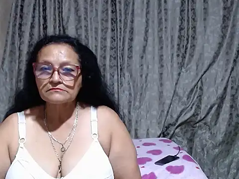  BellaNocturna online show from May 2026 03:32:01 AM