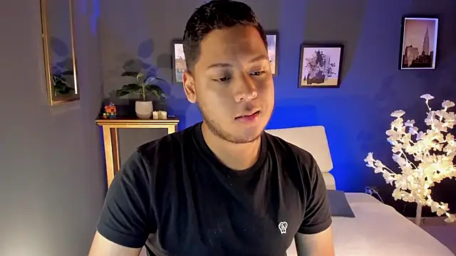 Akon 2XXX online show from April 2026 01:17:01 PM