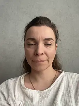 Luna2547 online show from March 2026 11:29:02 AM