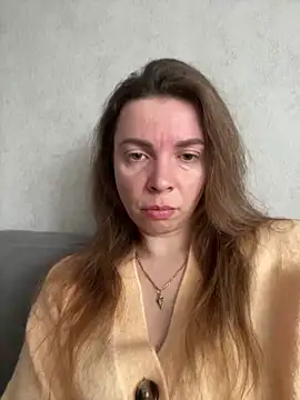 Luna2547 online show from April 2026 02:34:01 PM