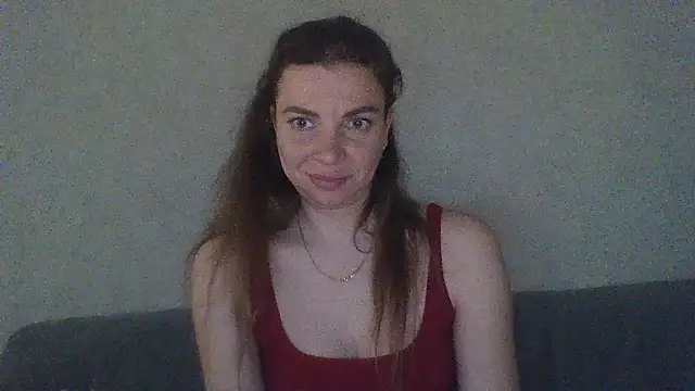 Luna2547 online show from April 2026 08:25:02 PM