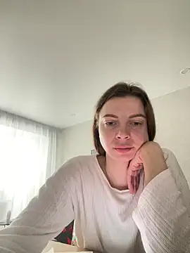 Luna2547 online show from March 2026 08:32:01 AM