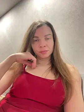 Luna2547 online show from March 2026 09:42:02 PM