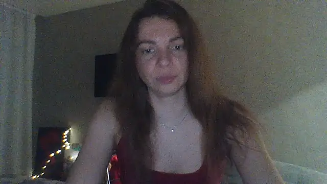 Luna2547 online show from April 2026 08:04:01 PM