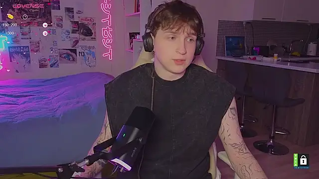 Snapshot of c-ypher chatting on March 2026 02:03:02 PM c-ypher online show from March 2026 02:03:02 PM