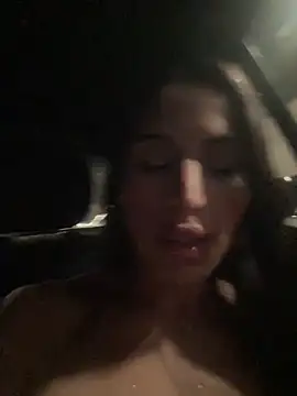 sweetwanda online show from April 2026 07:00:01 PM