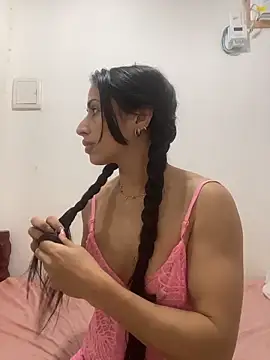 sweetwanda online show from May 2026 06:15:01 PM