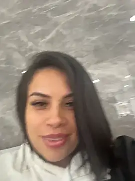 AriannaSmyth online show from May 2026 04:10:01 PM