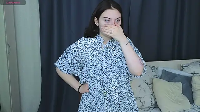 BreannaBuczak online show from April 2026 02:07:02 AM