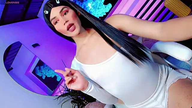 Valentiina Foxx online show from April 2026 10:32:02 AM