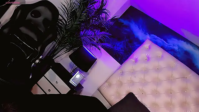 Valentiina Foxx online show from July 2026 11:16:01 AM