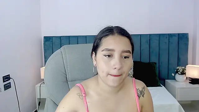 taylor kelsiee online show from April 2026 12:34:01 PM