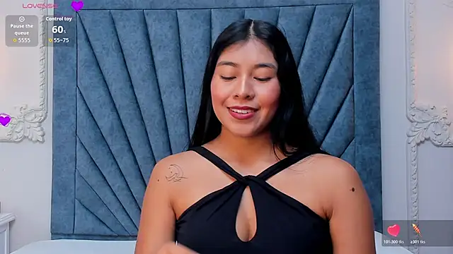Leandra-Johnson online show from April 2026 01:57:01 PM