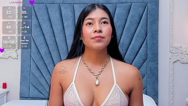 Leandra-Johnson online show from April 2026 01:45:02 PM