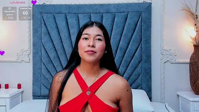 Leandra-Johnson online show from April 2026 01:37:01 PM