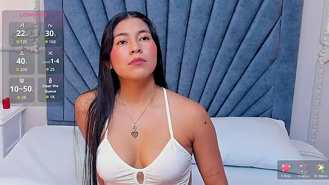 Snapshot of Leandra-Johnson chatting on May 2026 01:09:02 PM Leandra-Johnson online show from May 2026 01:09:02 PM