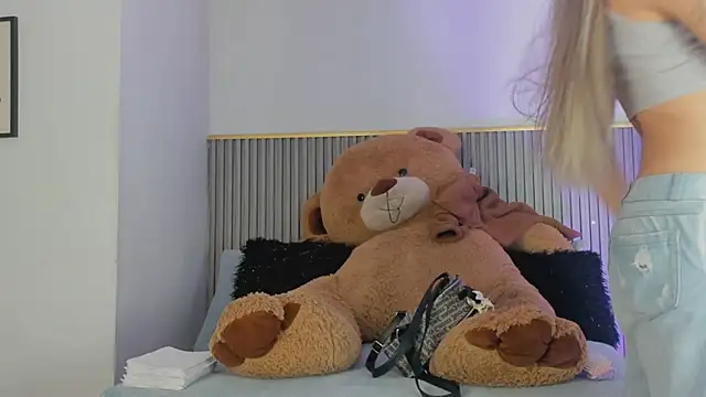 ashvalentine  online show from July 2026 07:35:01 PM