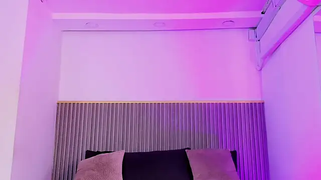 ashvalentine  online show from April 2026 07:53:01 PM