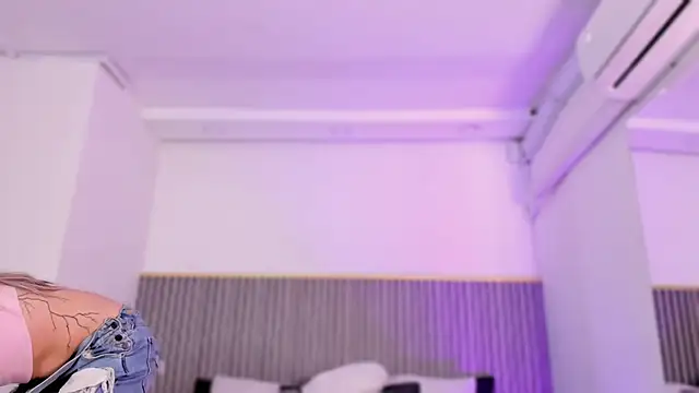 ashvalentine  online show from March 2026 07:59:02 PM