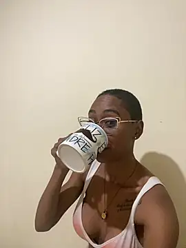 Nina vegas online show from April 2026 10:49:02 AM