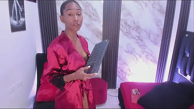 Nina vegas online show from April 2026 02:24:01 PM