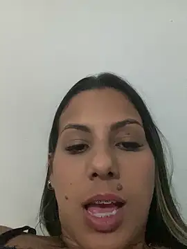 kifanyy online show from April 2026 11:07:02 PM