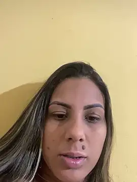 kifanyy online show from June 2026 11:22:02 AM