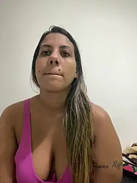 kifanyy online show from June 2026 07:24:02 AM
