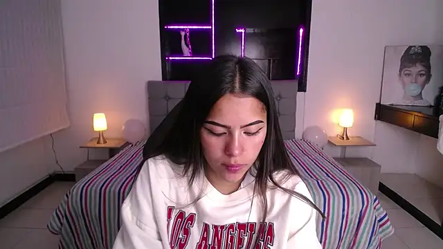  chloe 1 online show from April 2026 12:44:02 PM