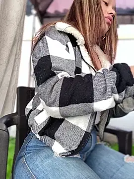 Baby Pink Love online show from April 2026 01:06:02 PM