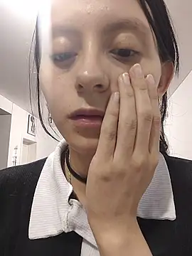 Naomimolie online show from March 2026 11:23:02 AM