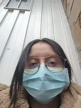 Naomimolie online show from March 2026 11:10:01 AM