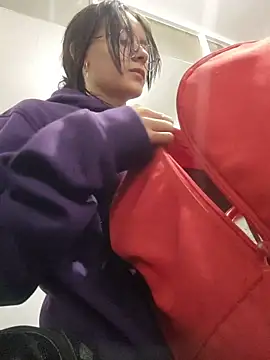 Naomimolie online show from March 2026 11:20:01 AM