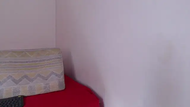 Scarlett Cherry  online show from April 2026 06:00:02 PM