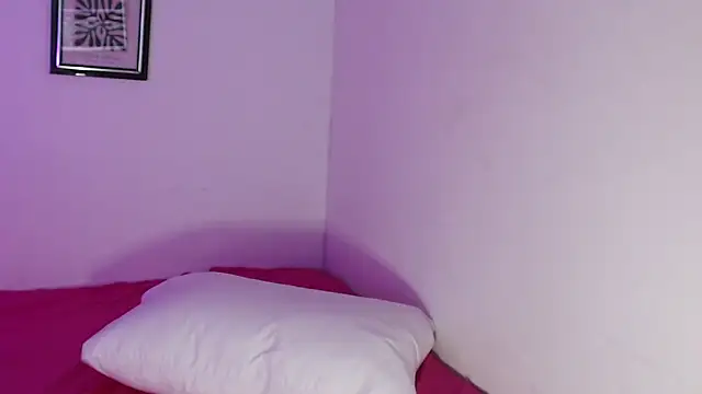 Scarlett Cherry  online show from April 2026 07:20:02 PM