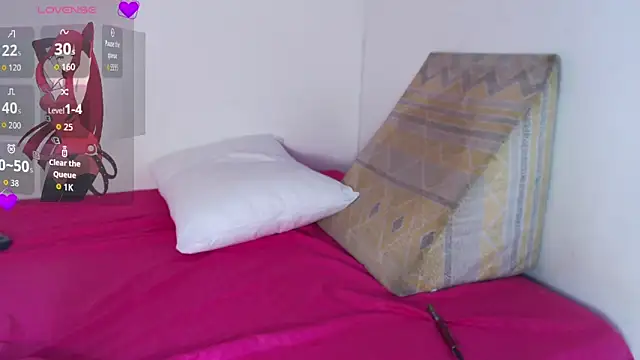 Scarlett Cherry  online show from April 2026 05:14:02 PM