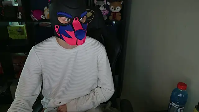 Snapshot of MellPUP chatting on April 2026 01:12:01 AM MellPUP online show from April 2026 01:12:01 AM