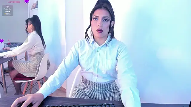 jaade doll online show from April 2026 05:29:01 PM