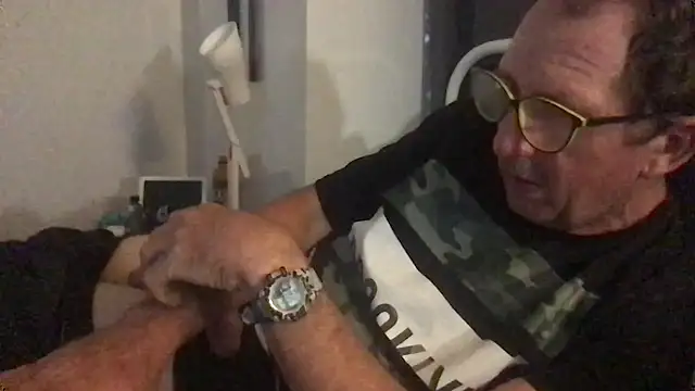 MrBombasticxxx online show from March 2026 07:53:01 PM