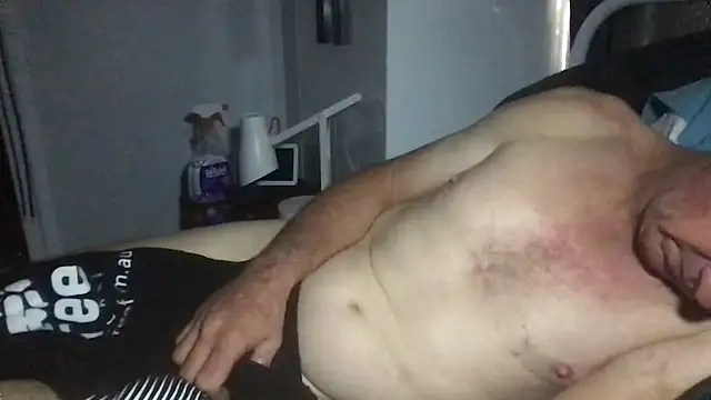 MrBombasticxxx online show from April 2026 09:32:02 PM