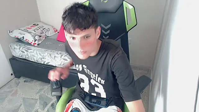 Pablito junior online show from April 2026 03:43:02 AM