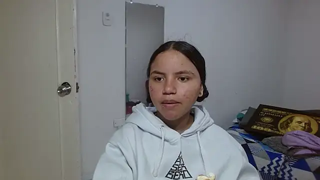 kimmyfuckass online show from July 2026 01:33:01 PM