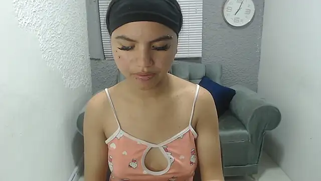 Snapshot of kimmyfuckass chatting on May 2026 12:24:02 PM kimmyfuckass online show from May 2026 12:24:02 PM